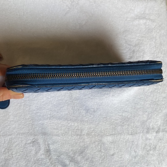 Bottega Veneta long blue wallet - Picture 12 of 13